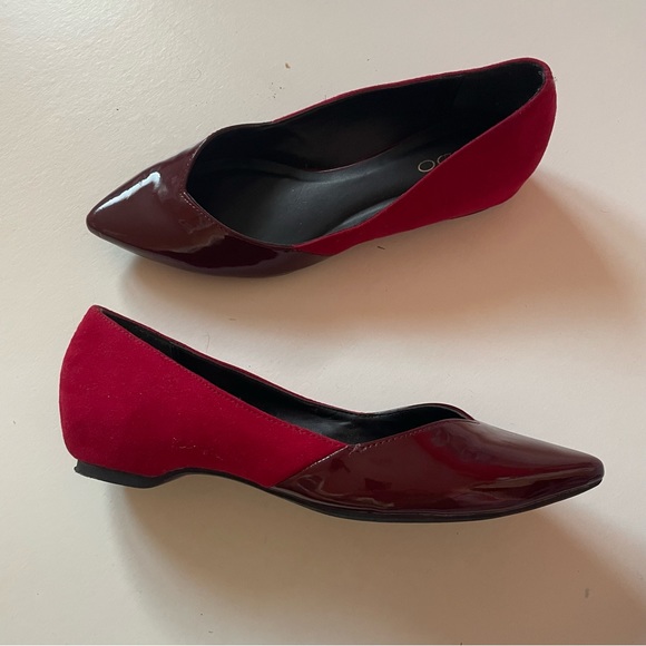 ALDO | 7.5 | Red Burgundy Point Toe Flats | Suede Patent - Picture 4 of 8